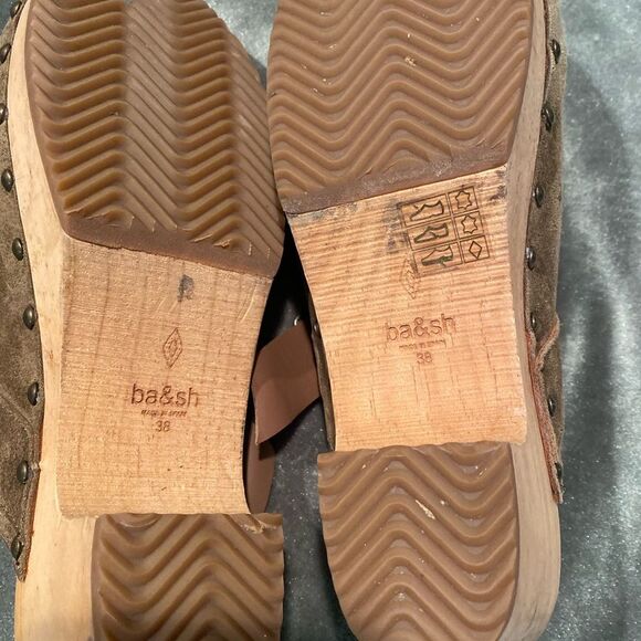 #510 BA&SH Suede Clogs - Picture 6 of 8